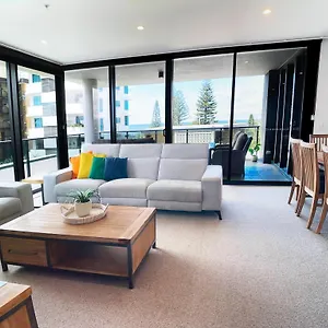 **** Aparthotel Boardwalk Burleigh - Official Australia